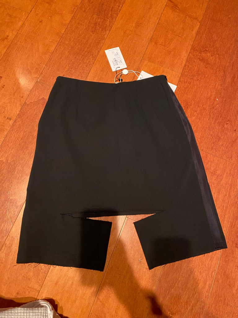 Mm6 Black Women's Straight Skirt With Side Detail